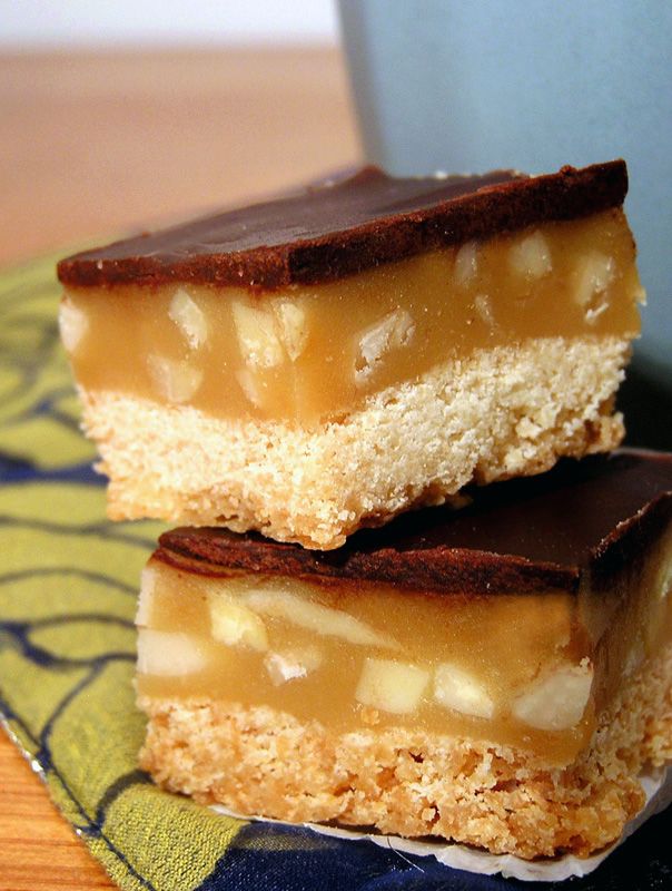 toffee-butterscotch-cubes-with-chocolate