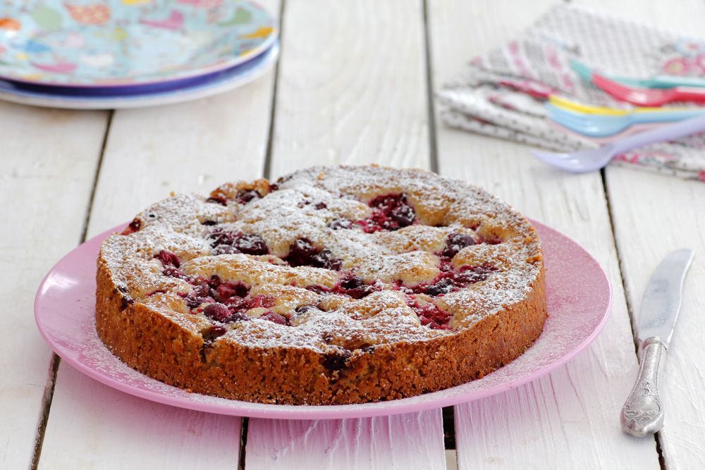 almond_berries_cake2-s