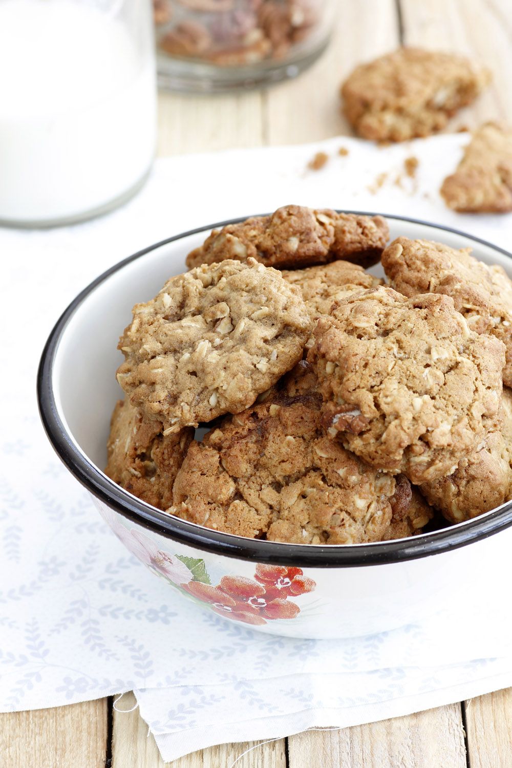 Maple Oatmeal Cookies with Pecans