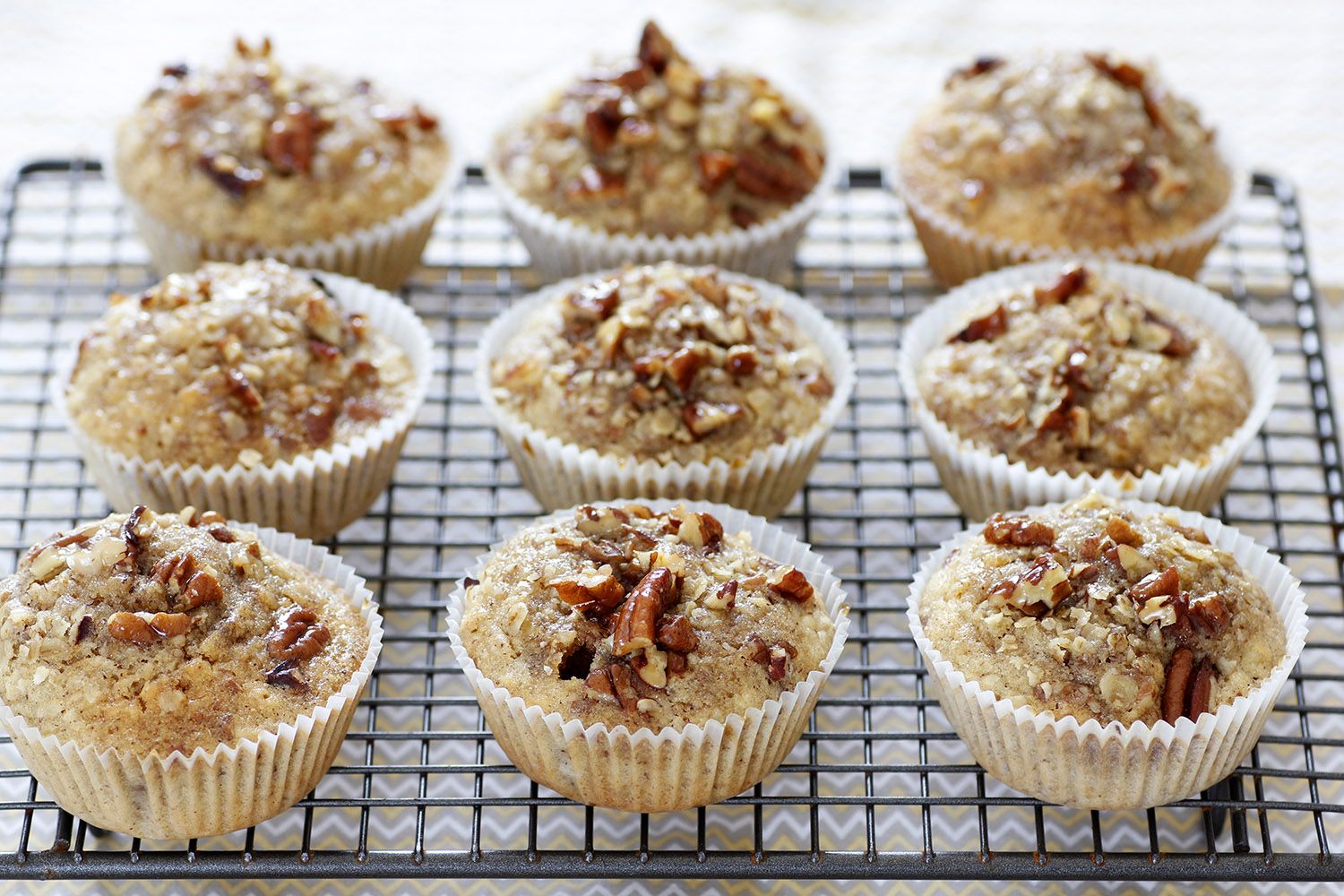 Maple and Pecan Muffins Lil Cookie bilde